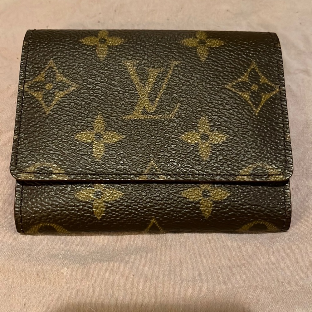 Authentic Louis Vuitton business card holder
